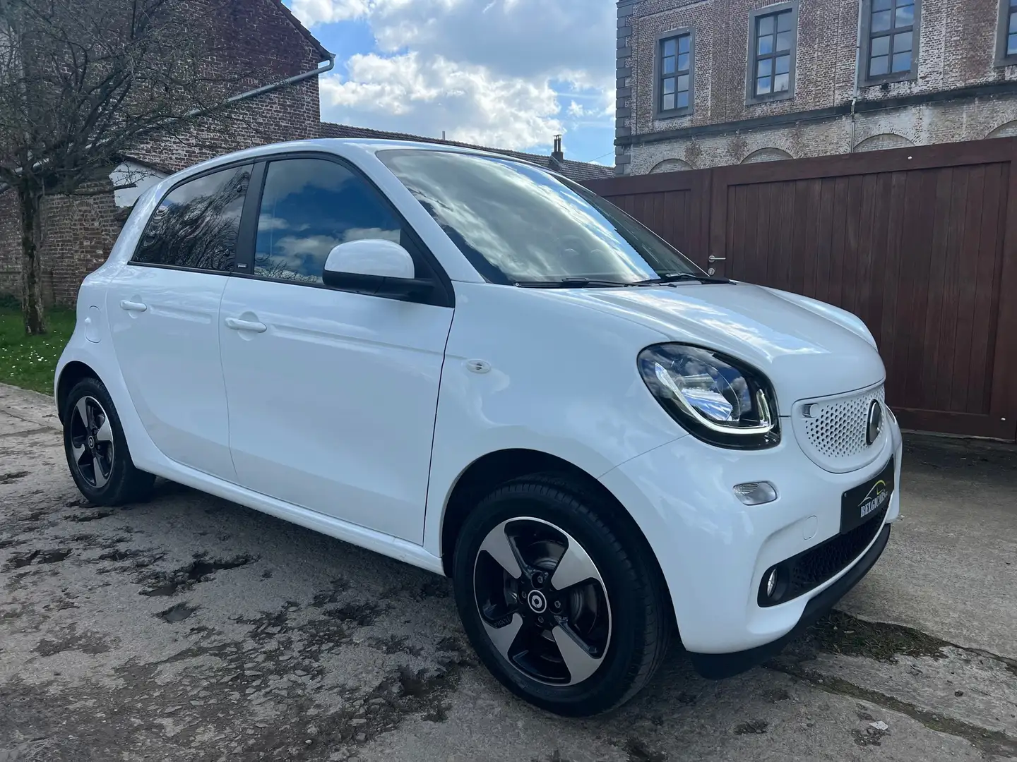 smart forFour 1.0i Passion *BLUETOOTH* *SHOWROOM* White - 1