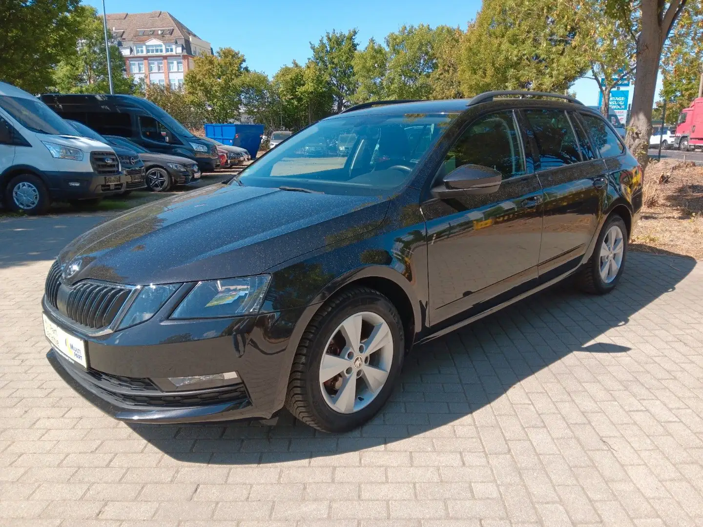 Skoda Octavia Combi Ambition Klima Alu Apple CarPlay Noir - 1