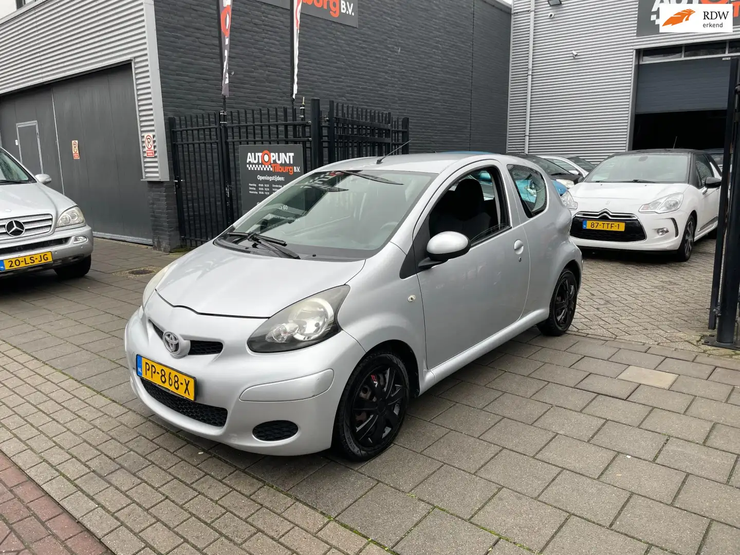 Toyota Aygo 1.0-12V Access 1e Eigenaar! Airco NAP APK Grau - 1