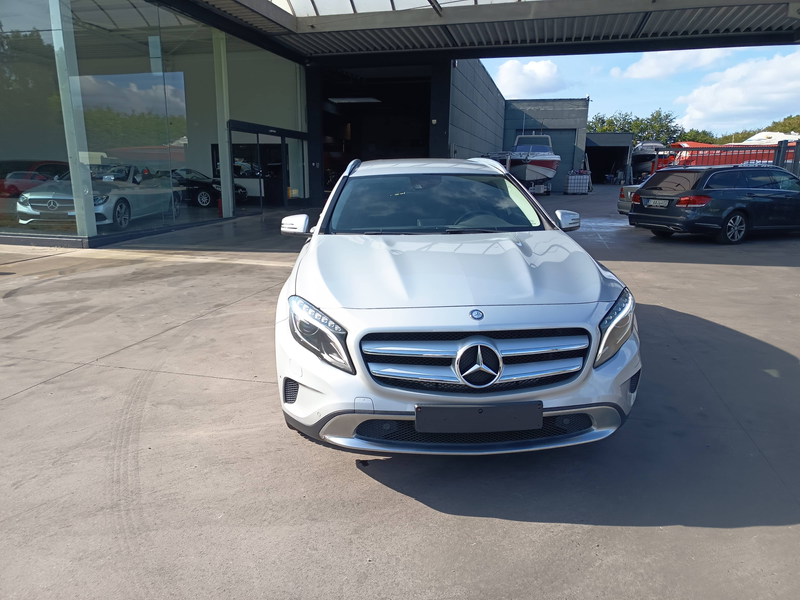 Mercedes-Benz GLA 200 d Leder Automaat Climatronic Trekhaak — photo 3
