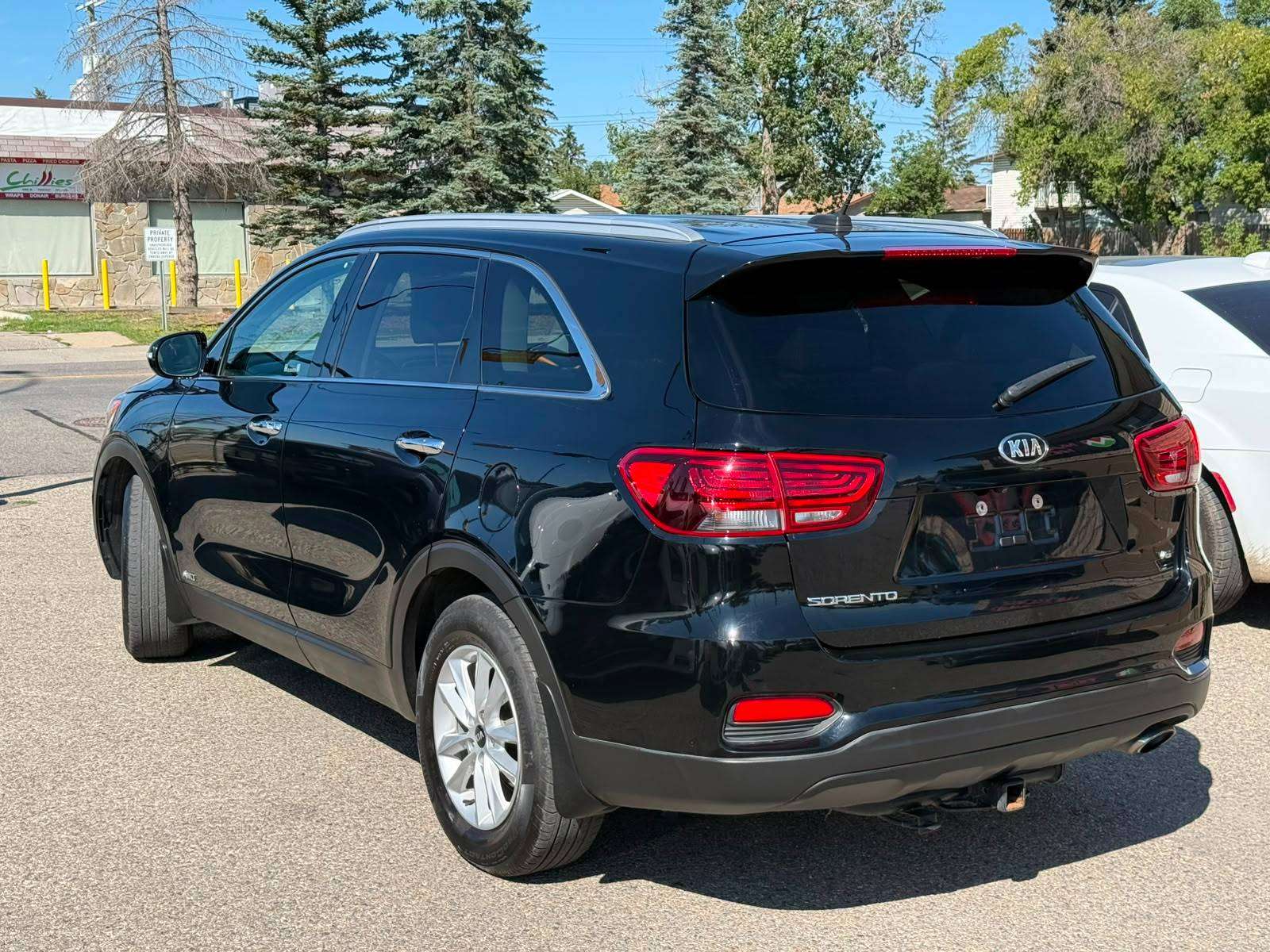 2020 Kia Sorento — view 2