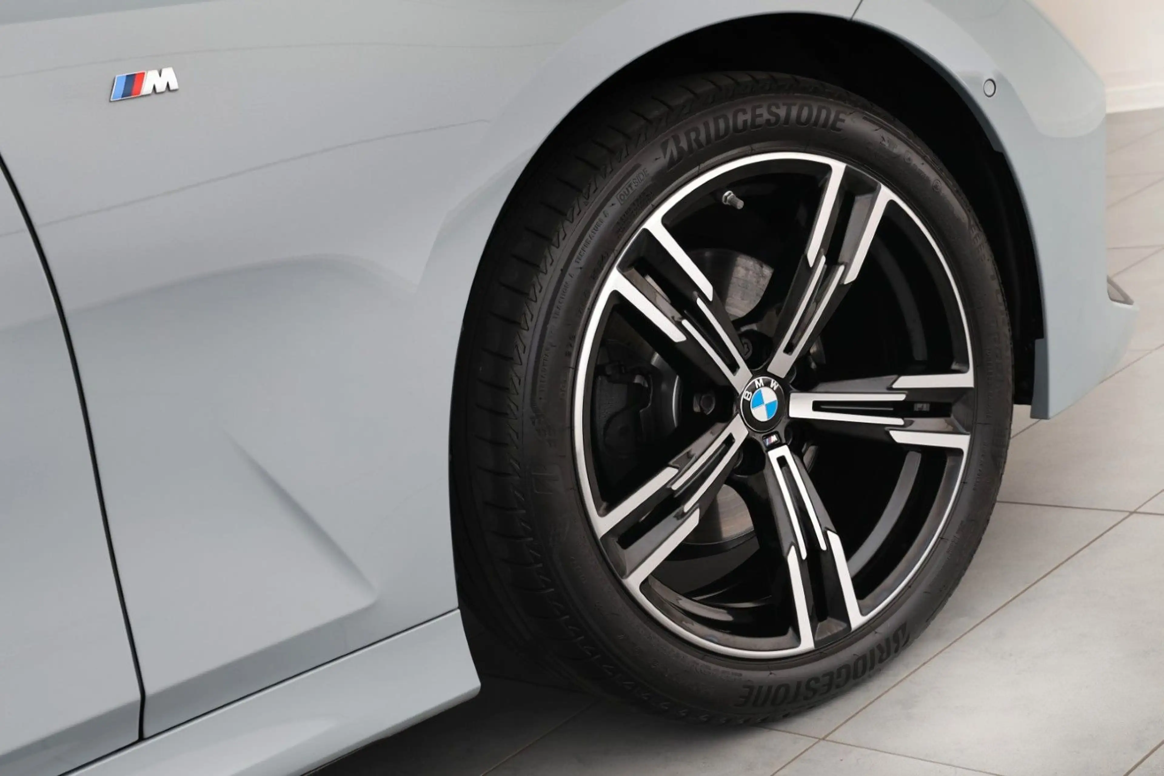 BMW 320 d Touring M Sport Shadow ACC RFK 18" — photo 6