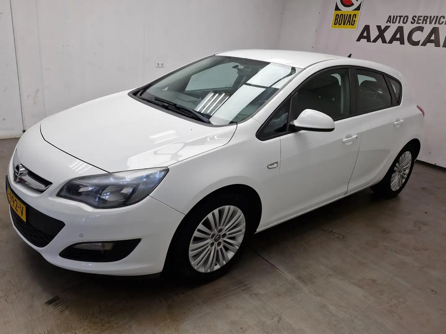 Opel Astra 1.4 Turbo Business+ BOVAG GARANTIE ! NAVIGATIE ! A Blanc - 2