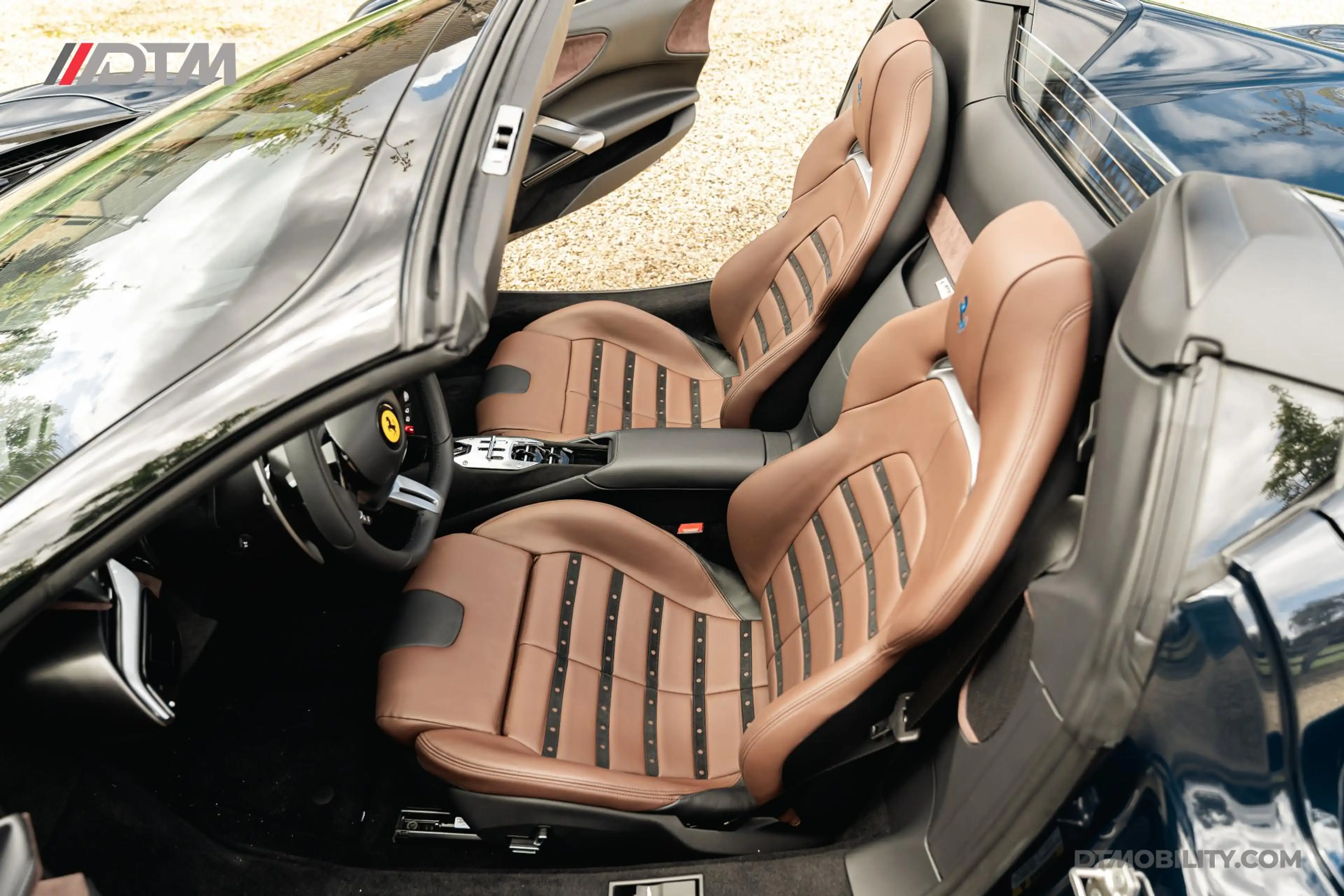 Ferrari SF90 Spider 4.0 V8 | Blu Pozzi | Daytona Seats Cioccolato | — photo 33