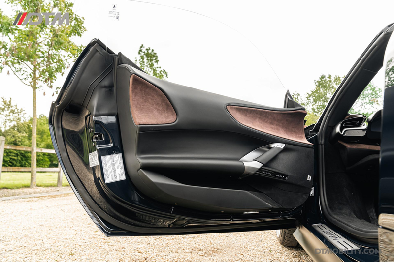 Ferrari SF90 Spider 4.0 V8 | Blu Pozzi | Daytona Seats Cioccolato | — photo 24
