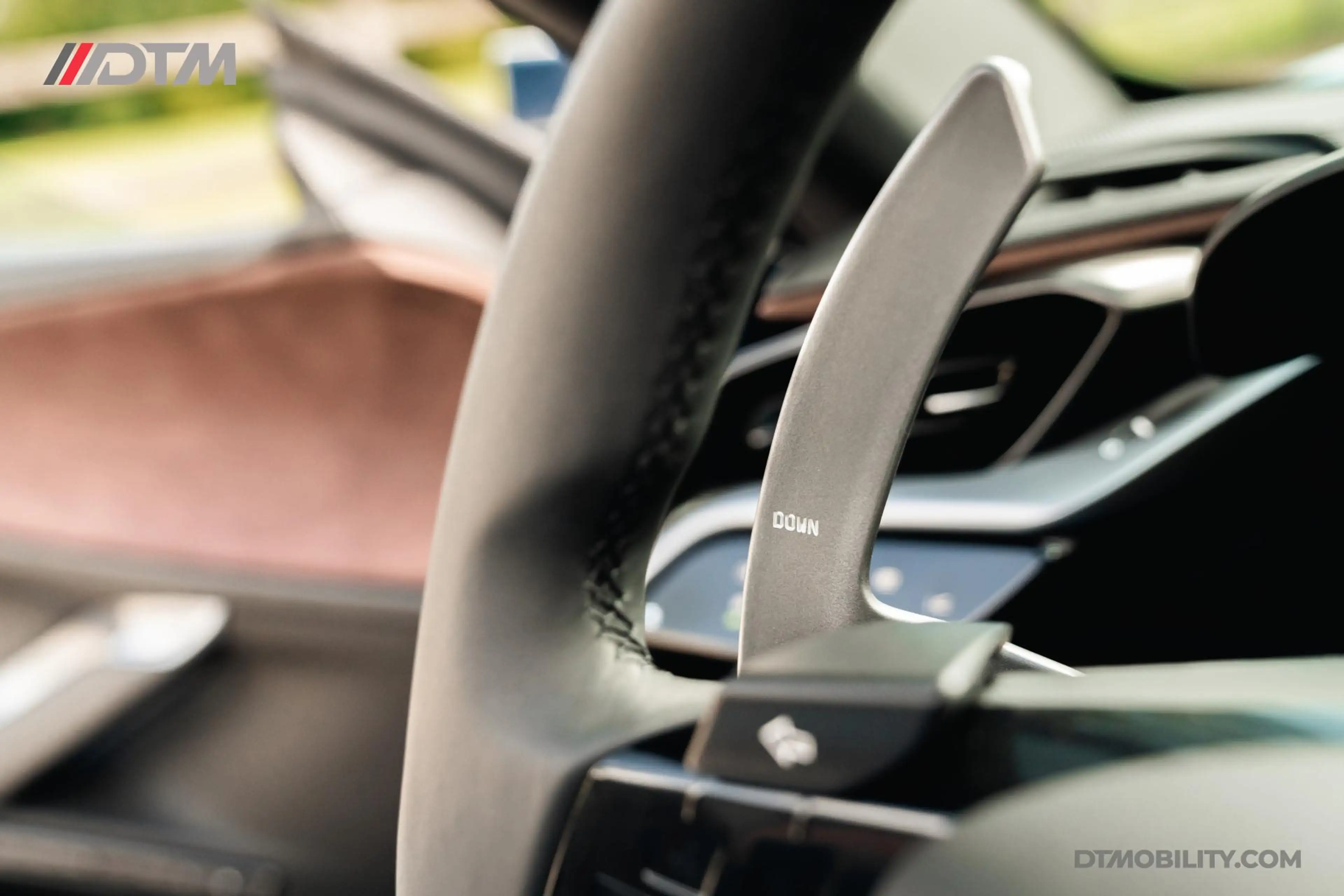 Ferrari SF90 Spider 4.0 V8 | Blu Pozzi | Daytona Seats Cioccolato | — photo 19