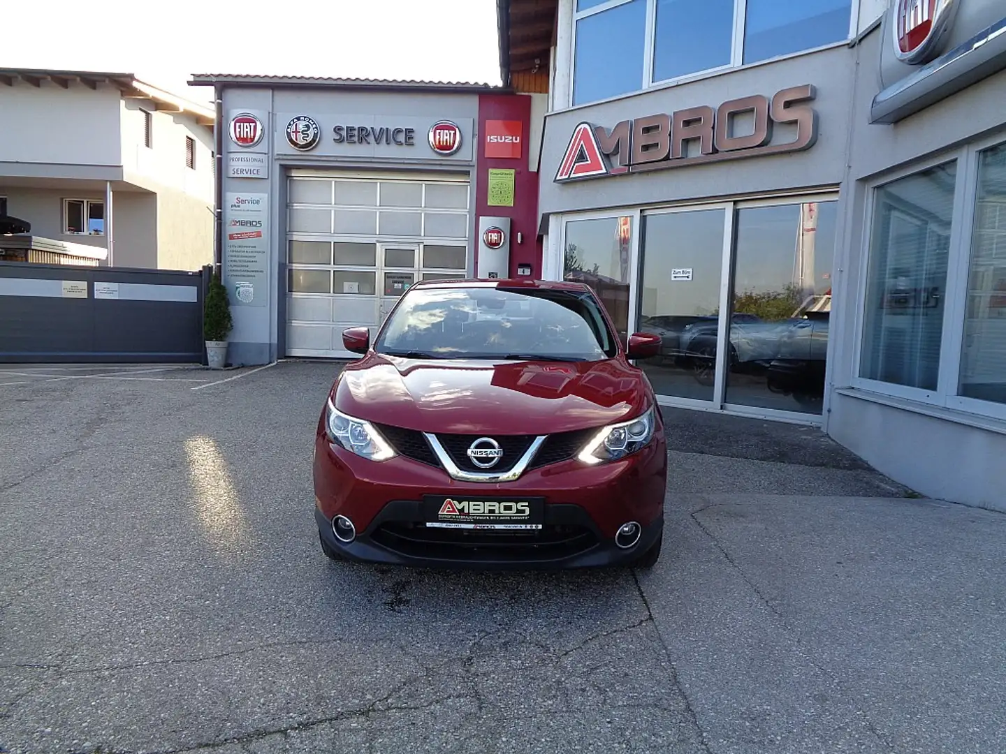 Nissan Qashqai 1,6 dCi Acenta Aut. Rojo - 1