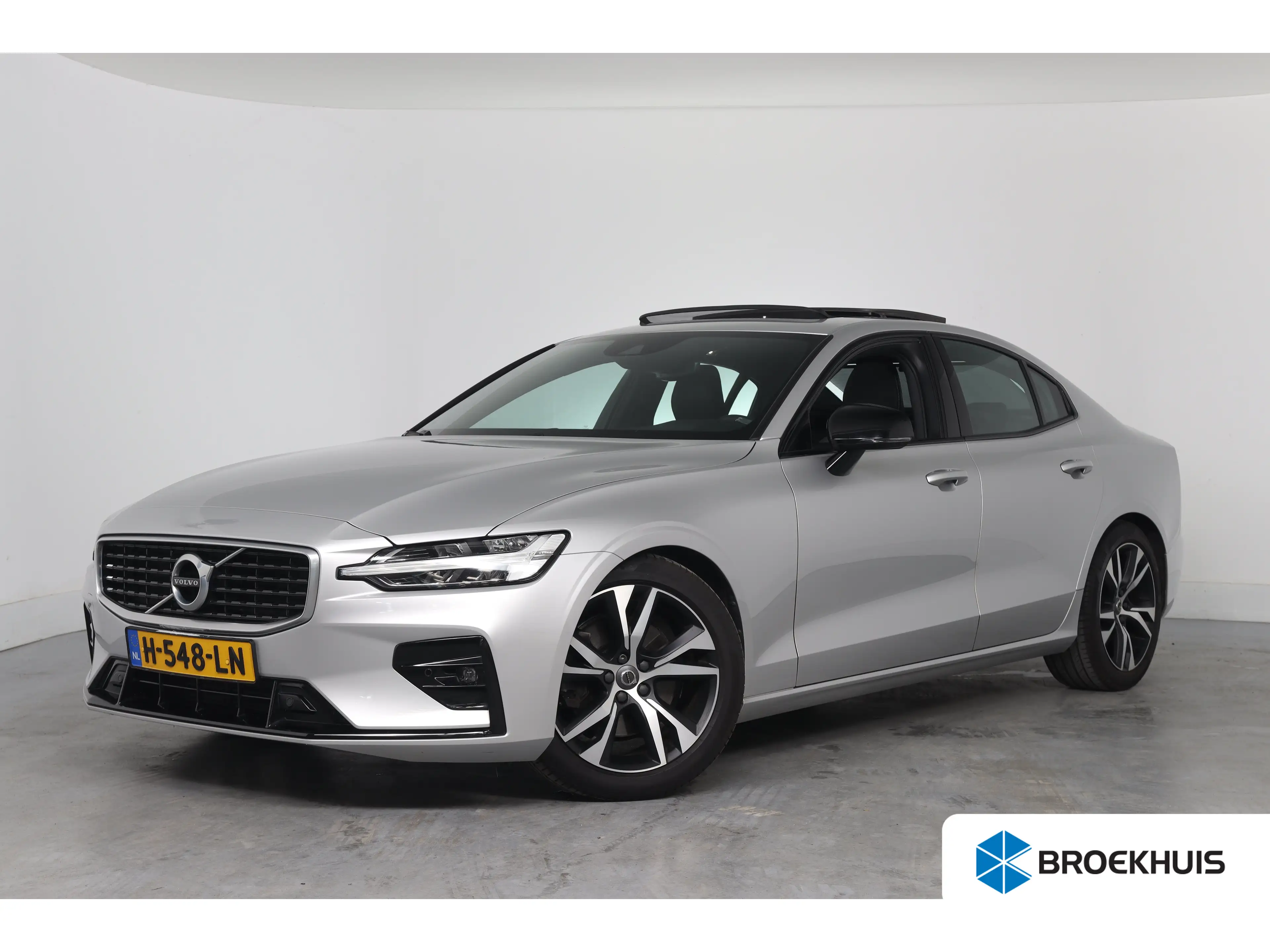 Volvo S60 2.0 T4 R-Design | Achteruitrijcamera | Elektrisch