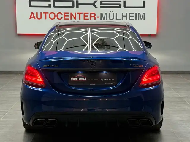 Mercedes-Benz C 63 Amg view 7