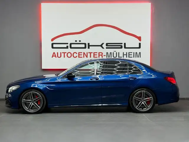 Mercedes-Benz C 63 Amg view 4