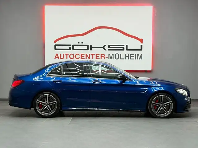 Mercedes-Benz C 63 Amg view 5