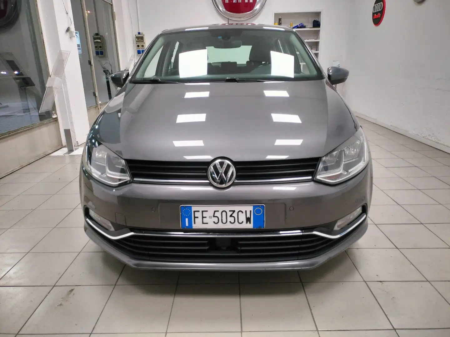 Volkswagen Polo 5p 1.2 tsi BENZINA ***UNICOPROPRIETARIO Grau - 2