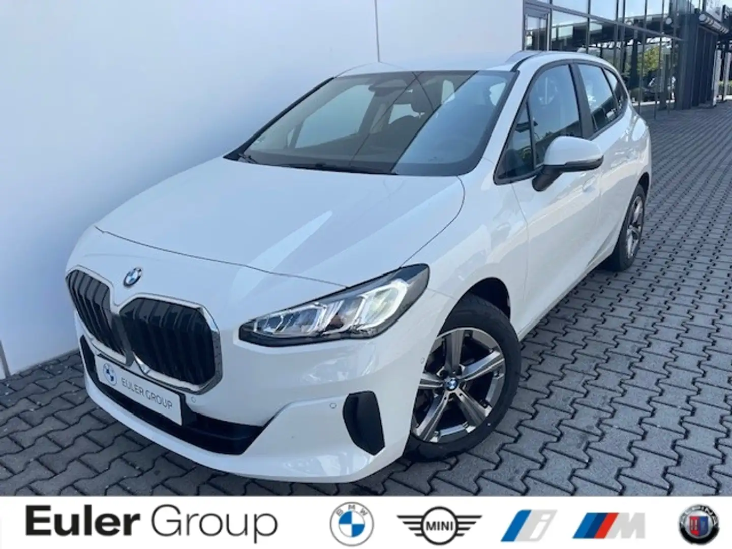 BMW 218 Active Tourer iA AHK SHZ Parkass DrivAss+ Weiß - 1