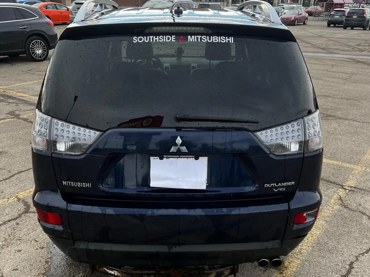 Mitsubishi Outlander снимка Mitsubishi Outlander