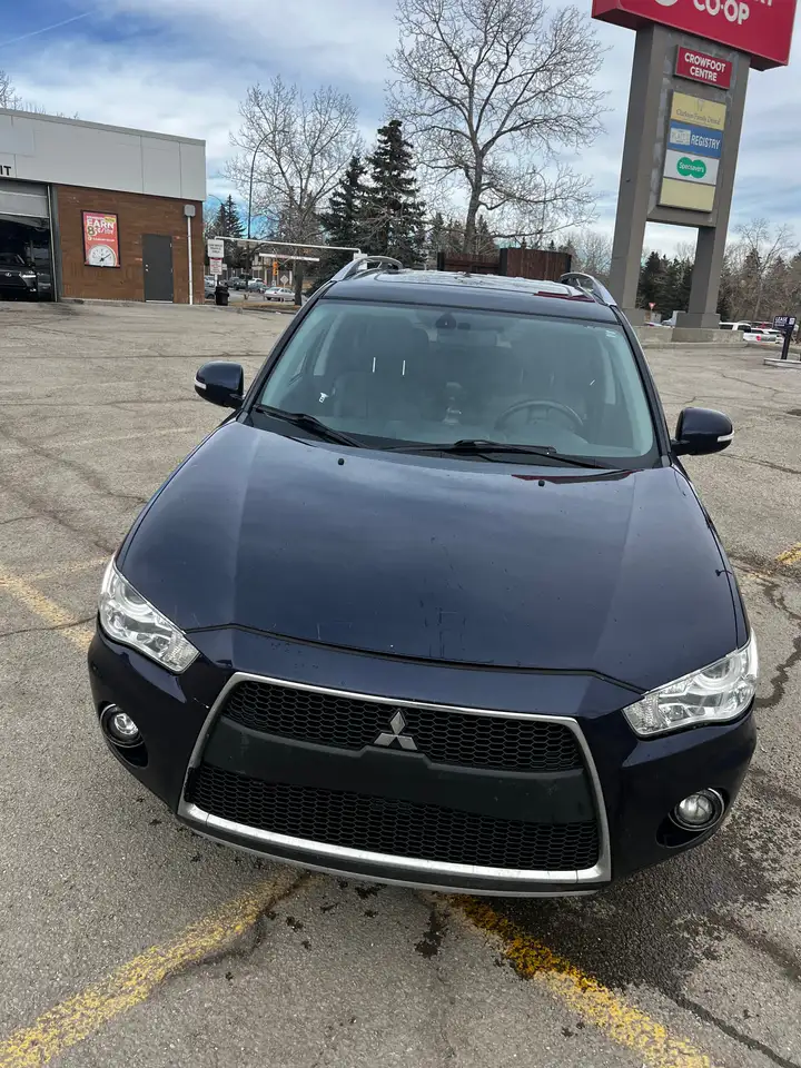 Mitsubishi Outlander снимка Mitsubishi Outlander