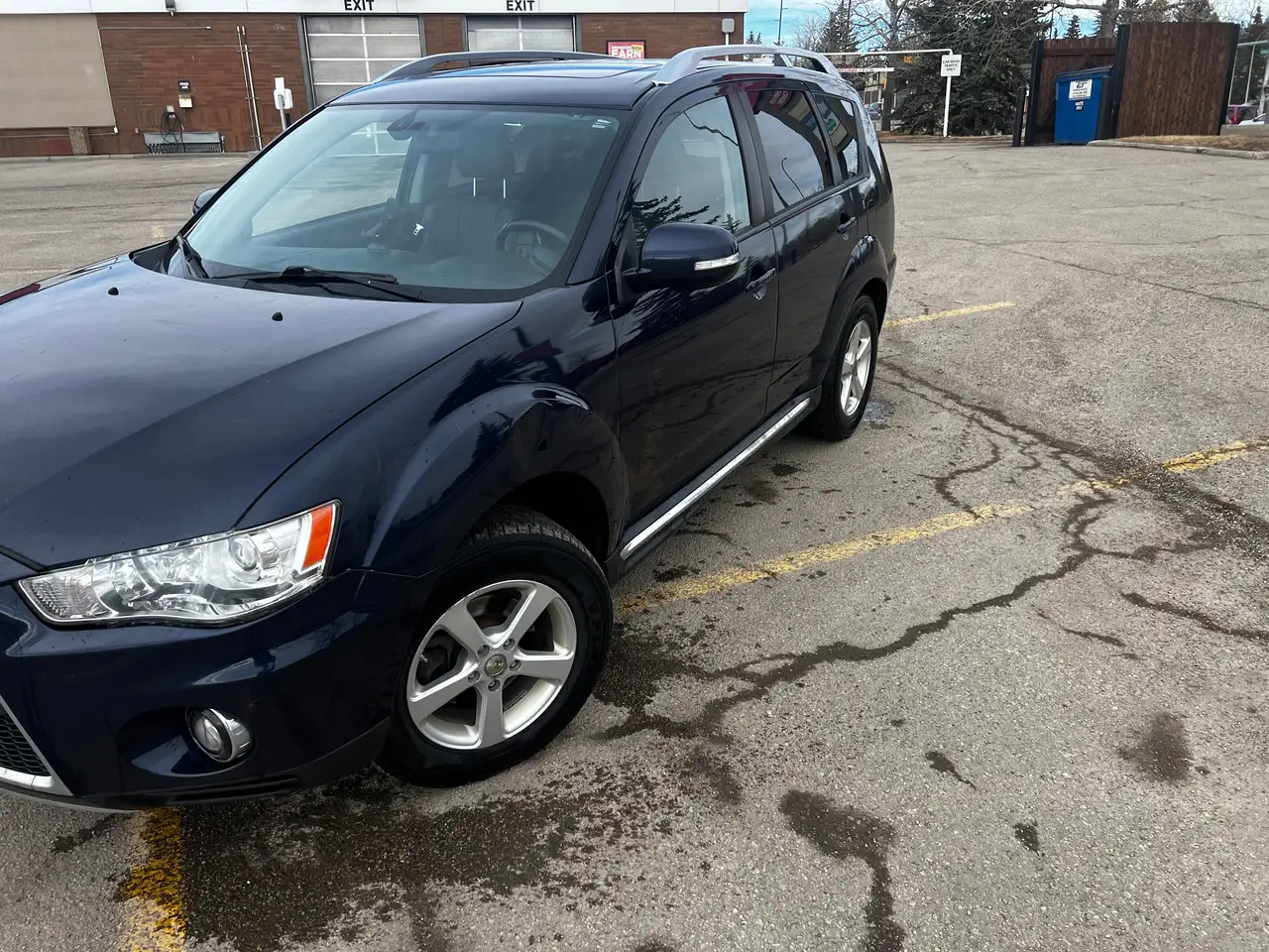 Mitsubishi Outlander снимка Mitsubishi Outlander
