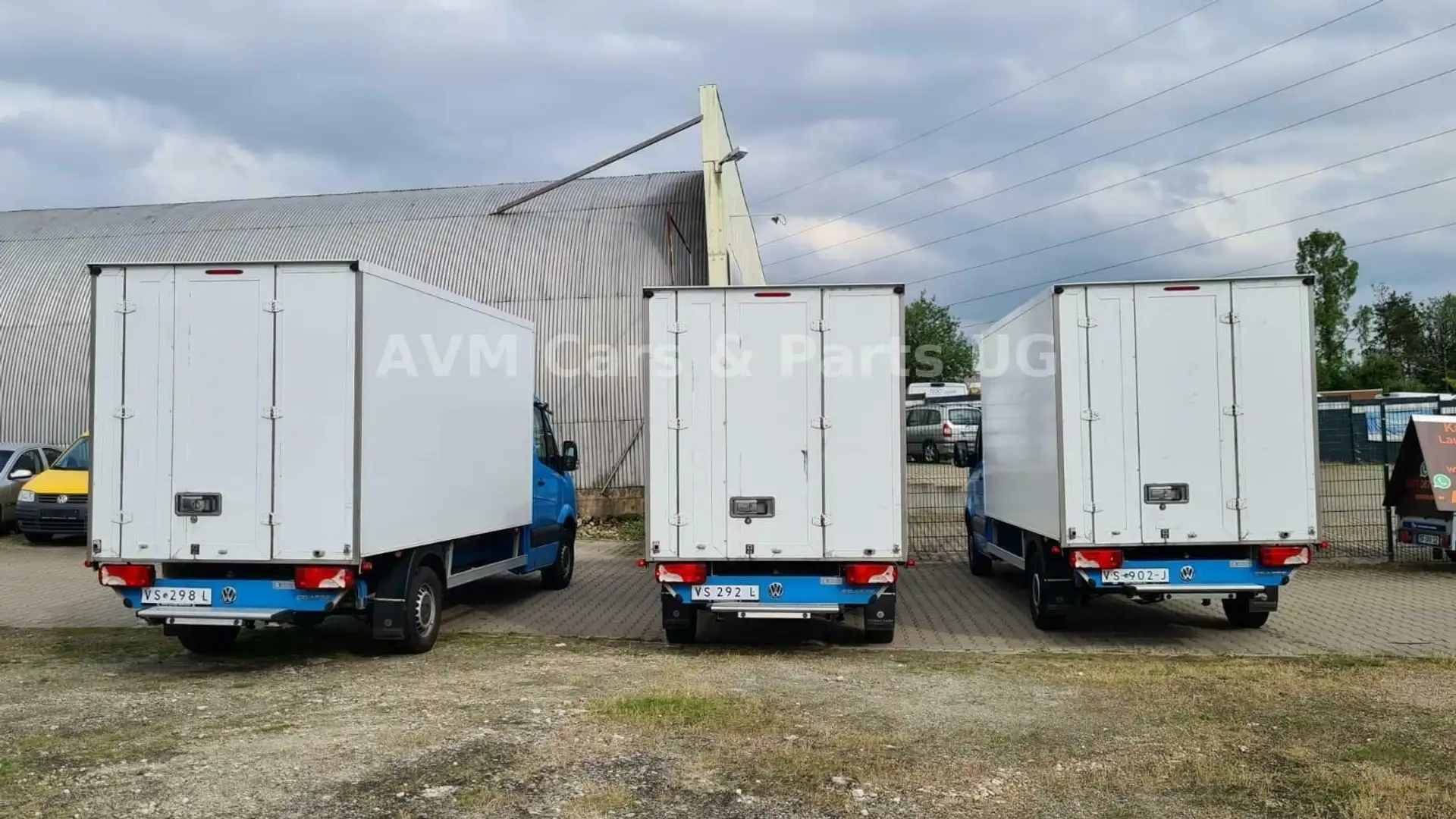 Volkswagen Crafter Mercedes Sprinter KOFFER RADSTAND 4325mm Weiß - 1