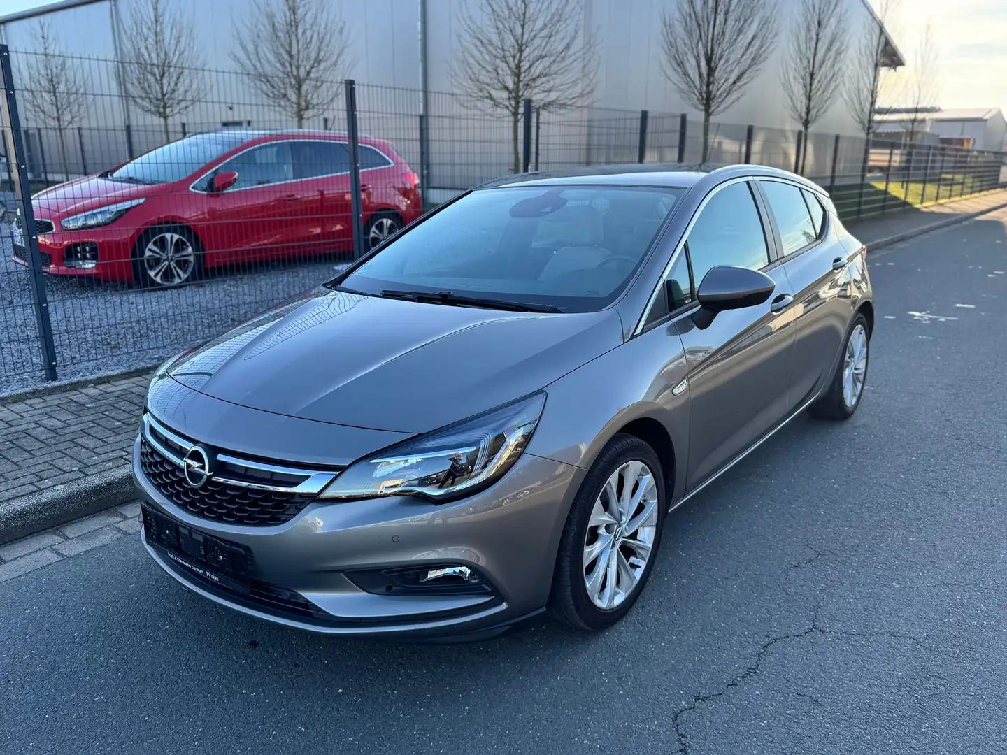 Opel Astra K 1,4 Turbo Kupplung&Inspektion&TÜV NEU TOP EU6 Grau - 1