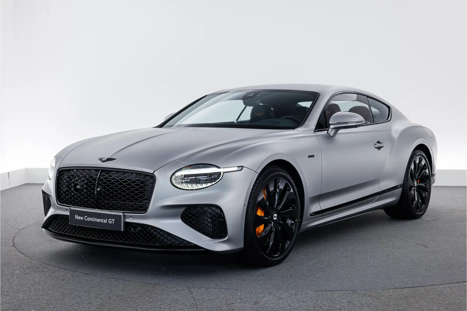 Bentley Continental GT Black Edition V8 Hybrid Grijs - 1