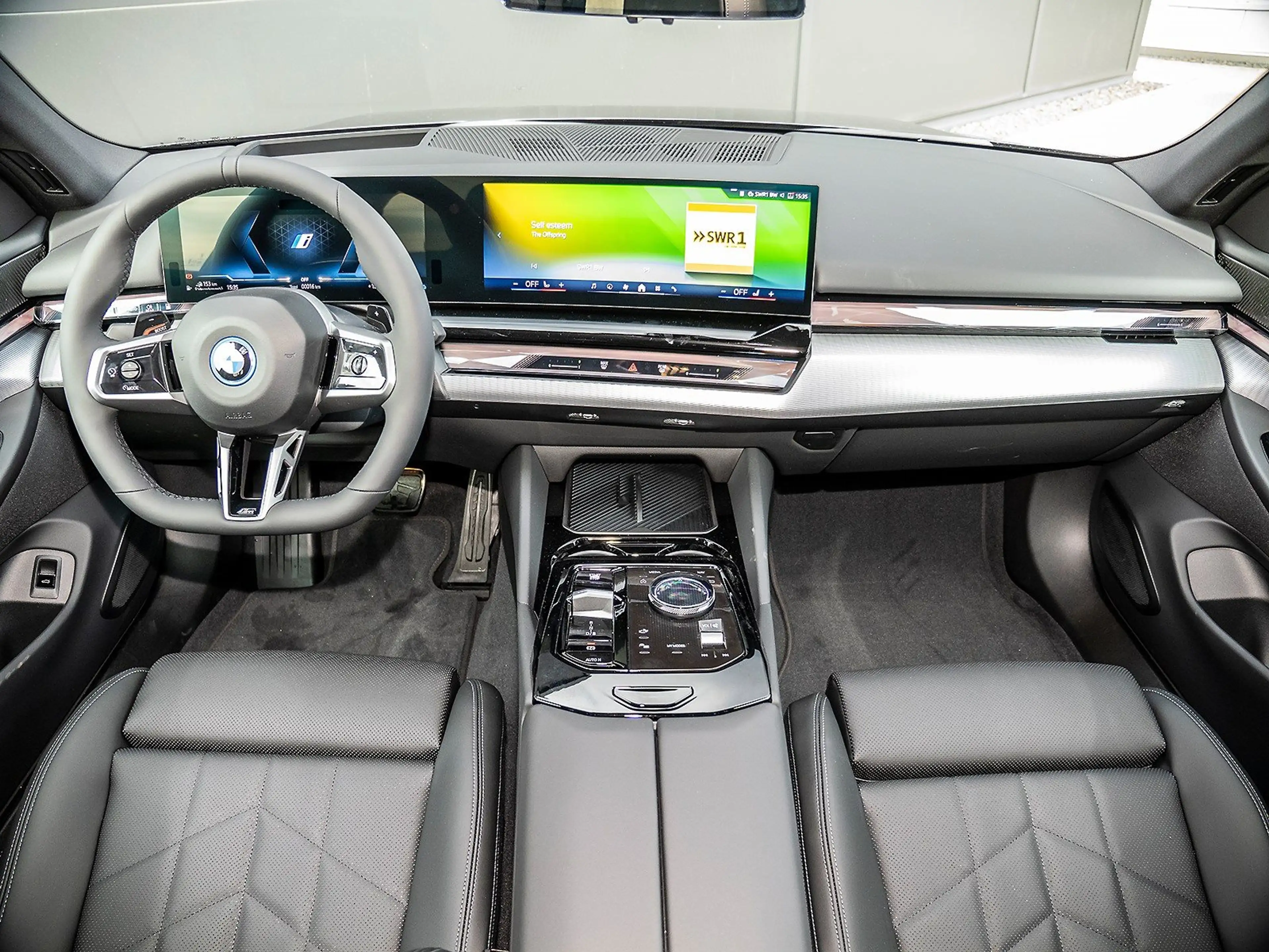 BMW 550 e xDrive HERBSTKNALLER 19.780 EUR sparen! — photo 5