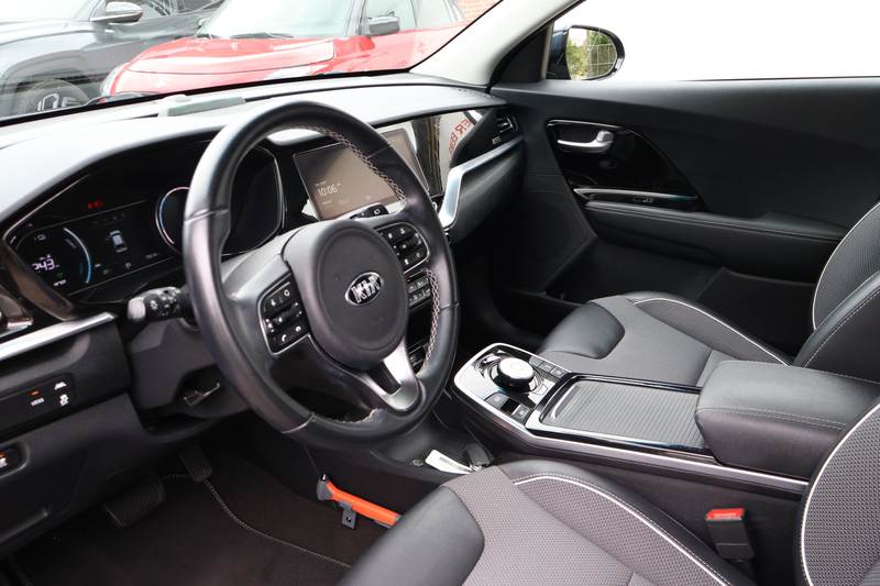 Kia e-Niro DynamicLine 39 kWh NL-auto / LMV / 1e Eigenaar / S — photo 8