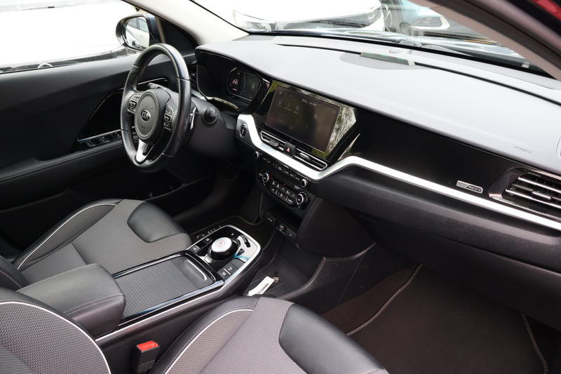 Kia e-Niro DynamicLine 39 kWh NL-auto / LMV / 1e Eigenaar / S — photo 3