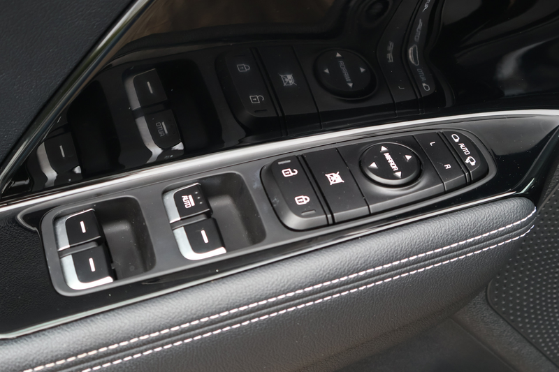 Kia e-Niro DynamicLine 39 kWh NL-auto / LMV / 1e Eigenaar / S — photo 9