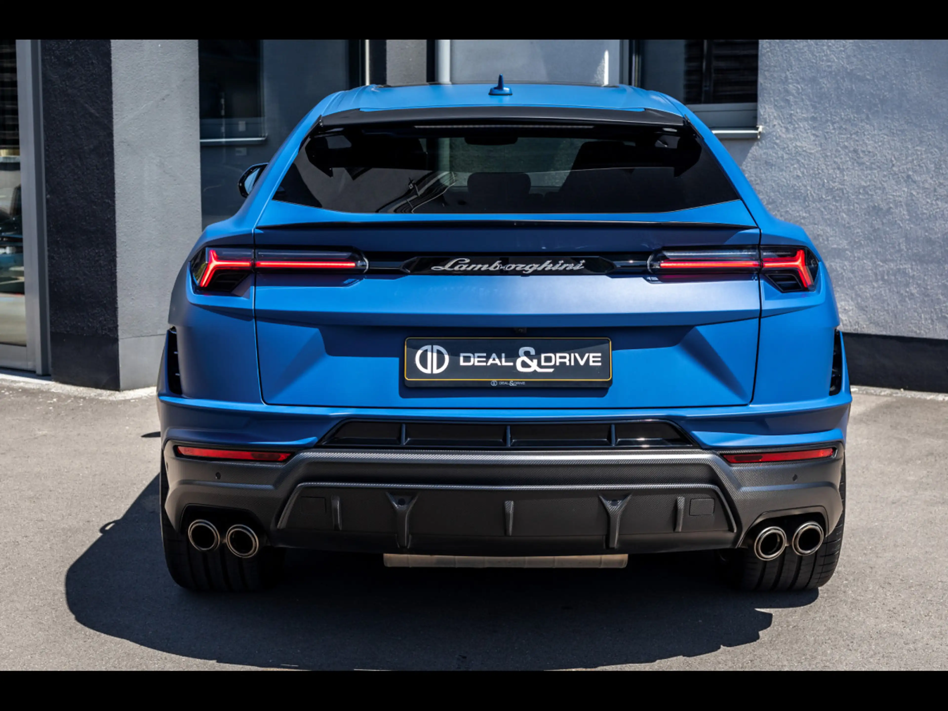 Lamborghini Urus PERFORMANTE 666 CH°BLU GRIFO MATT°AKRA°5yr SERVICE — photo 4