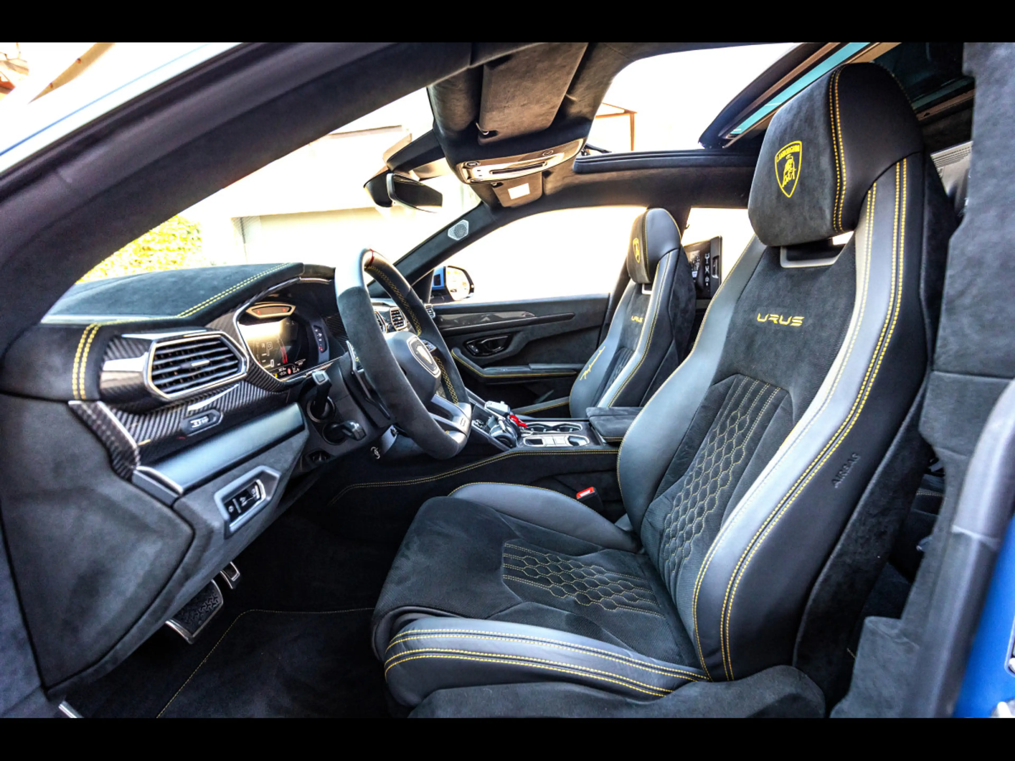 Lamborghini Urus PERFORMANTE 666 CH°BLU GRIFO MATT°AKRA°5yr SERVICE — photo 15