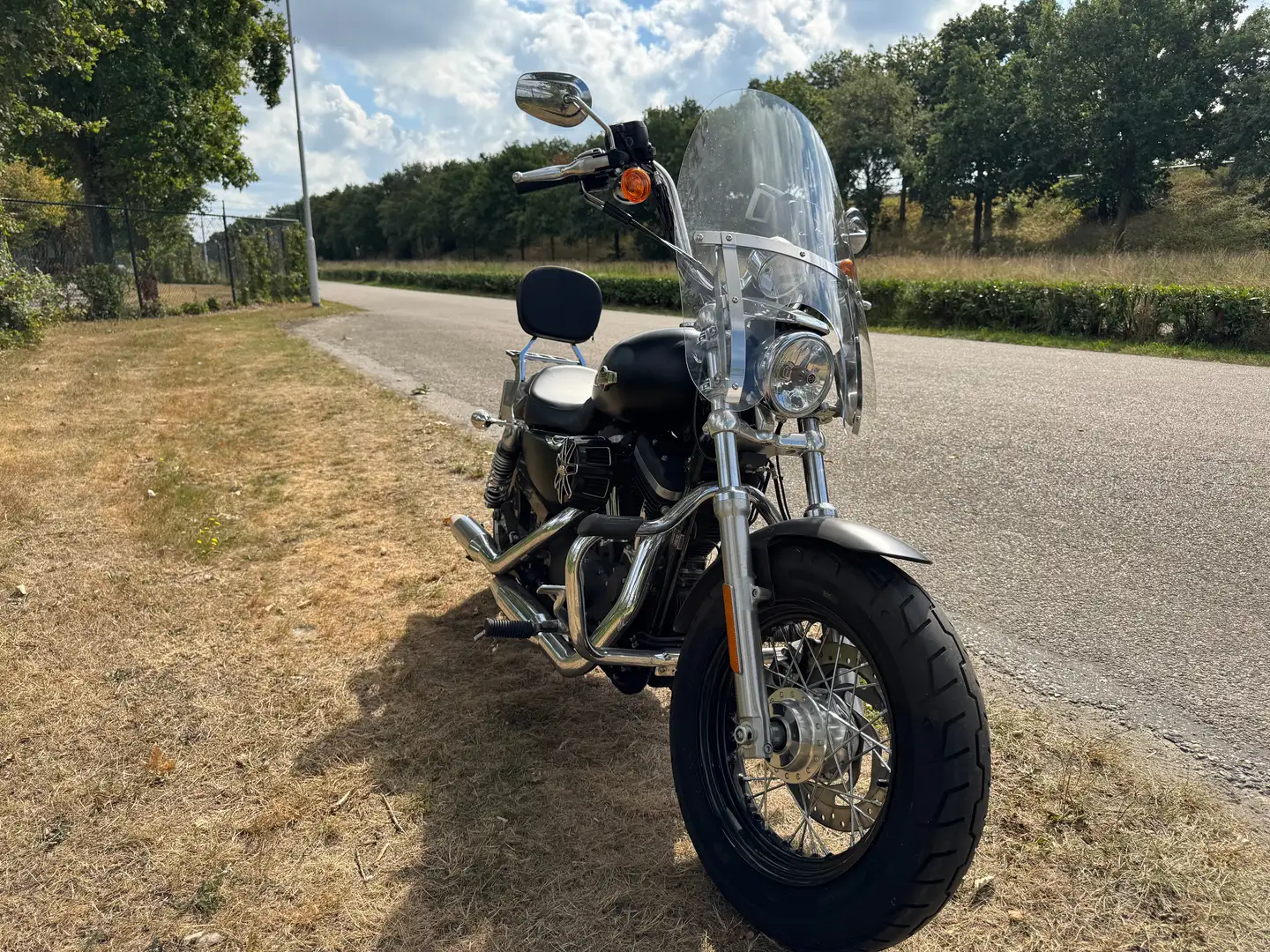 Harley-Davidson XL 1200 CUSTOM LIMITED B Zwart - 2