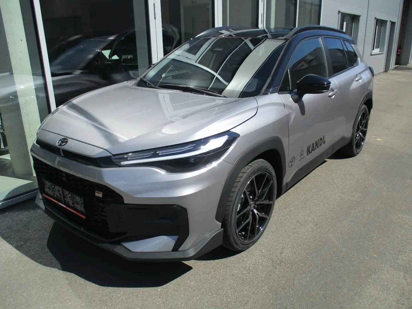 Toyota Corolla Cross 2.0 FWD GR Sport ACC+LED+Navi+SHZ Schwarz - 2