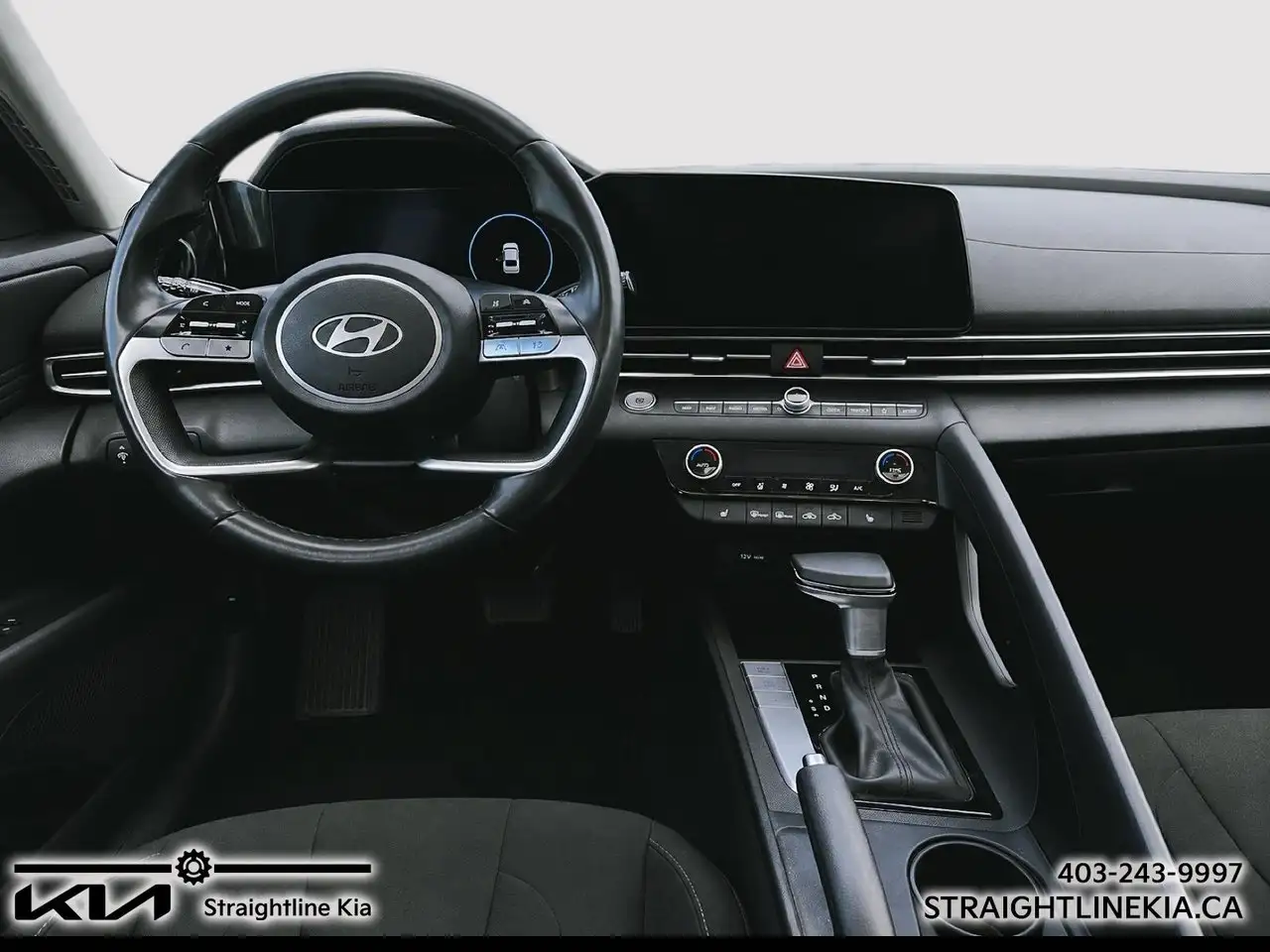 Hyundai ELANTRA fotografie Hyundai ELANTRA