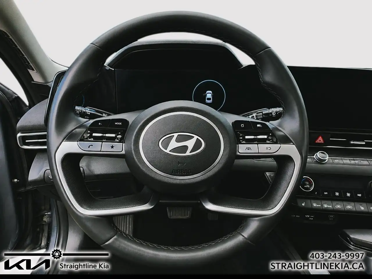 Hyundai ELANTRA fotografie Hyundai ELANTRA