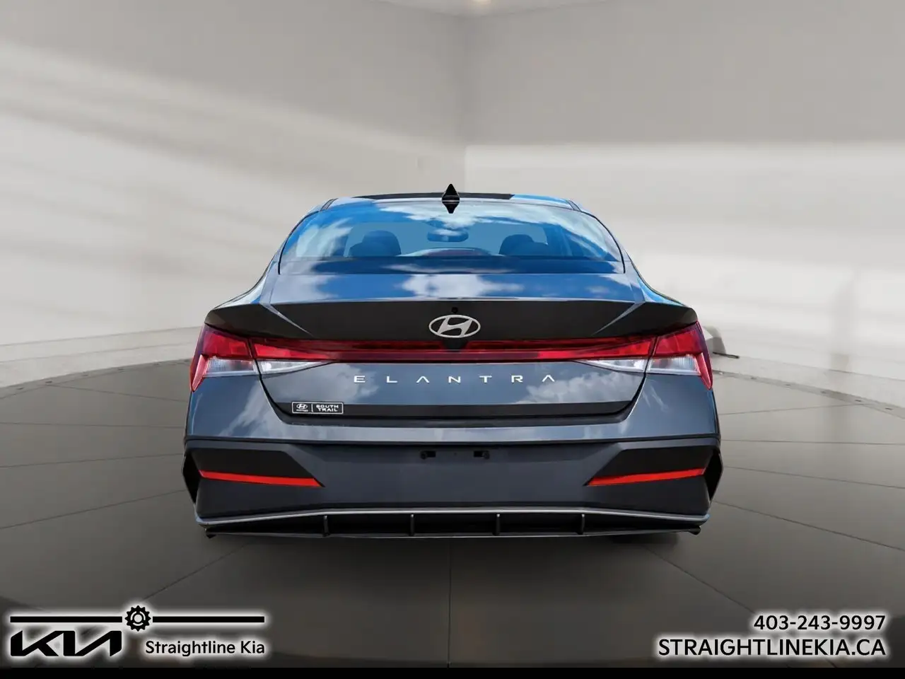 Hyundai ELANTRA fotografie Hyundai ELANTRA