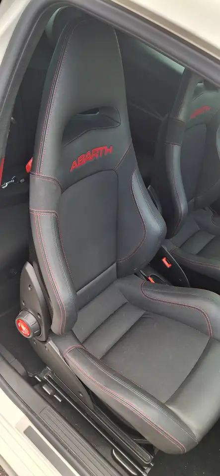 Abarth 595 2021