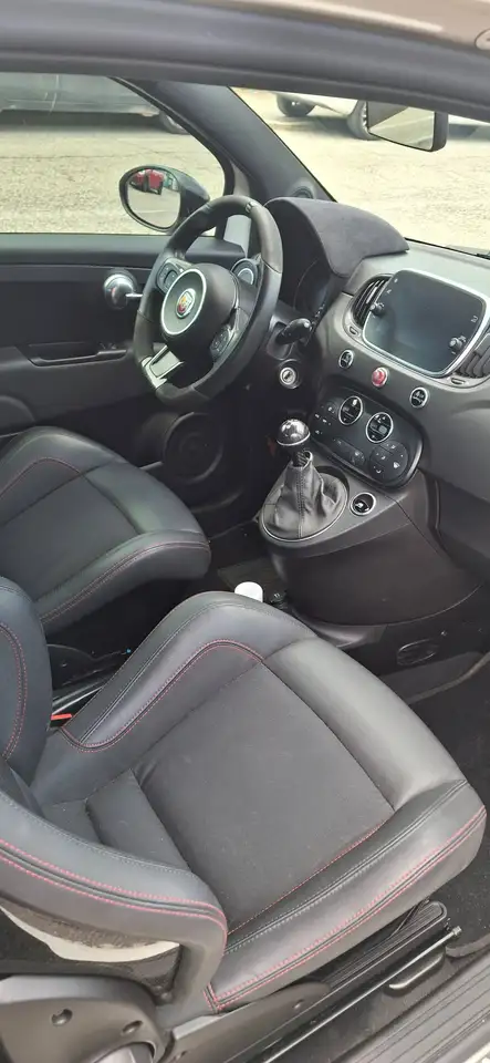 Abarth 595 2021