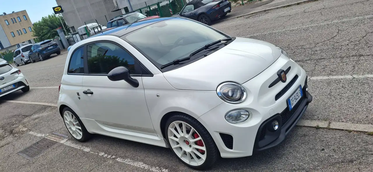 Abarth 595 2021