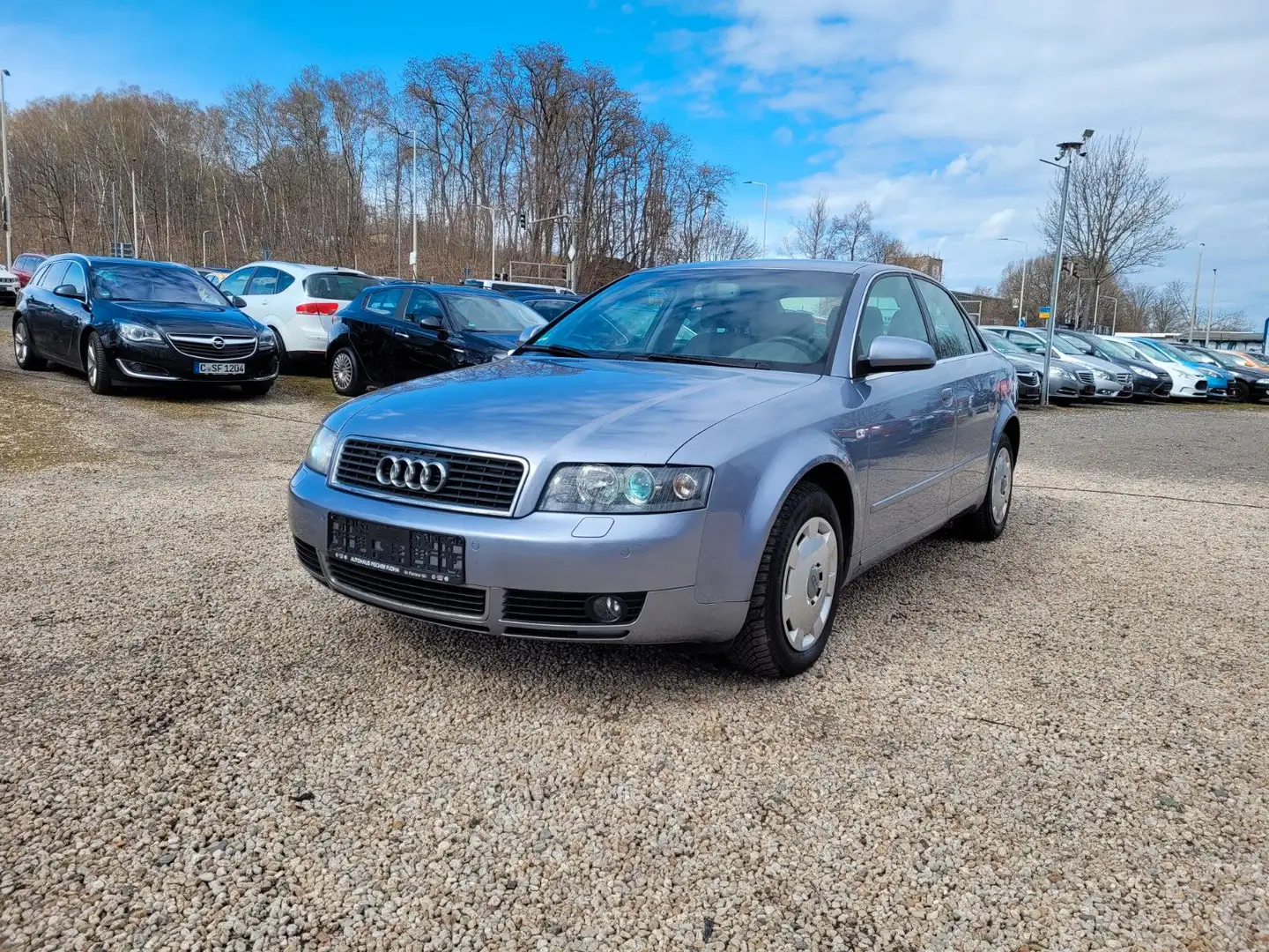 Audi A4 Lim. 2.0 FSI EUR 4*PDC*WR*TEMP*SZH*Klima*TÜV* Silber - 1