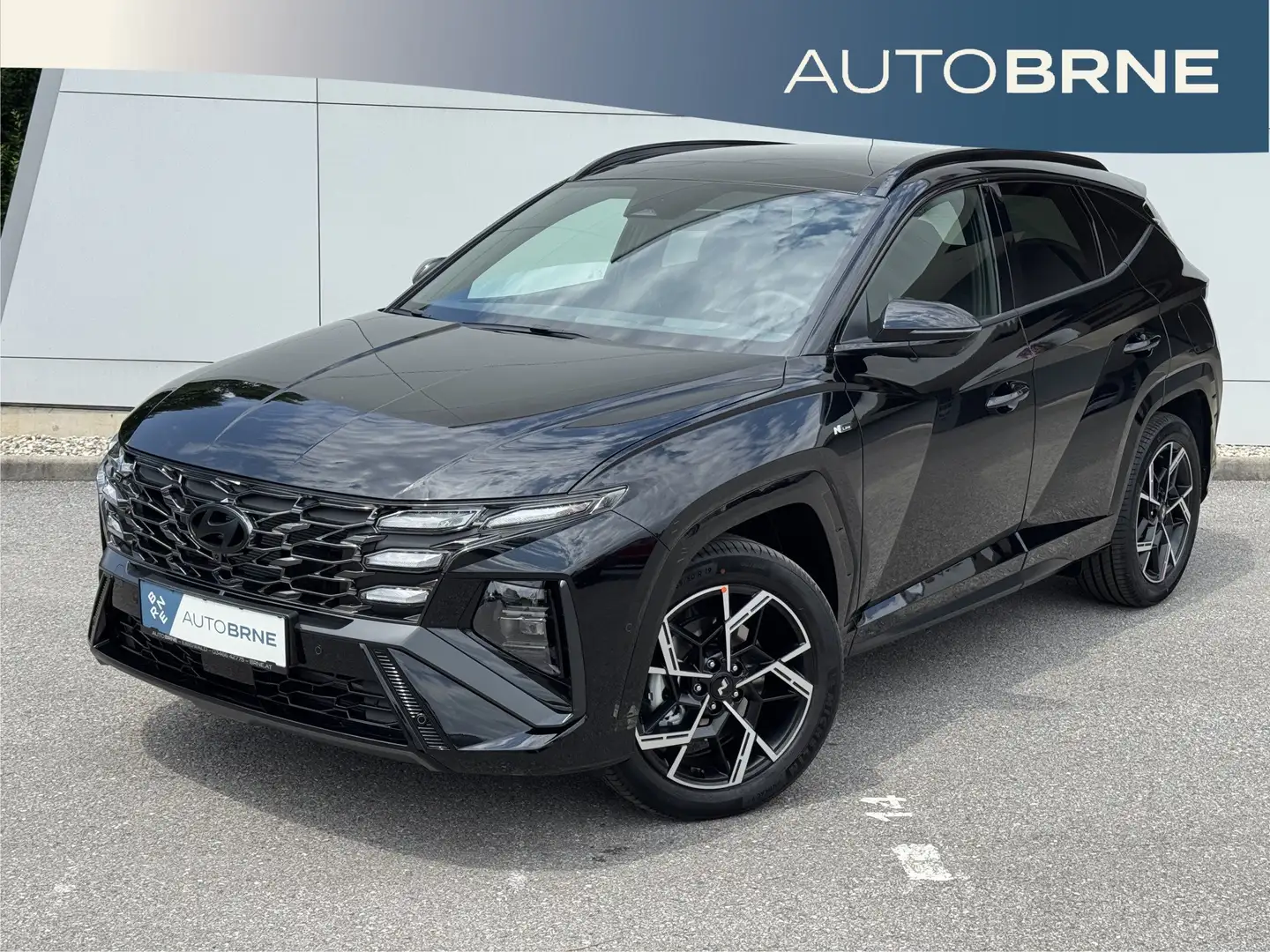 Hyundai TUCSON NX4 N-LINE 1,6 T-GDi PHEV 4WD AT Schwarz - 1