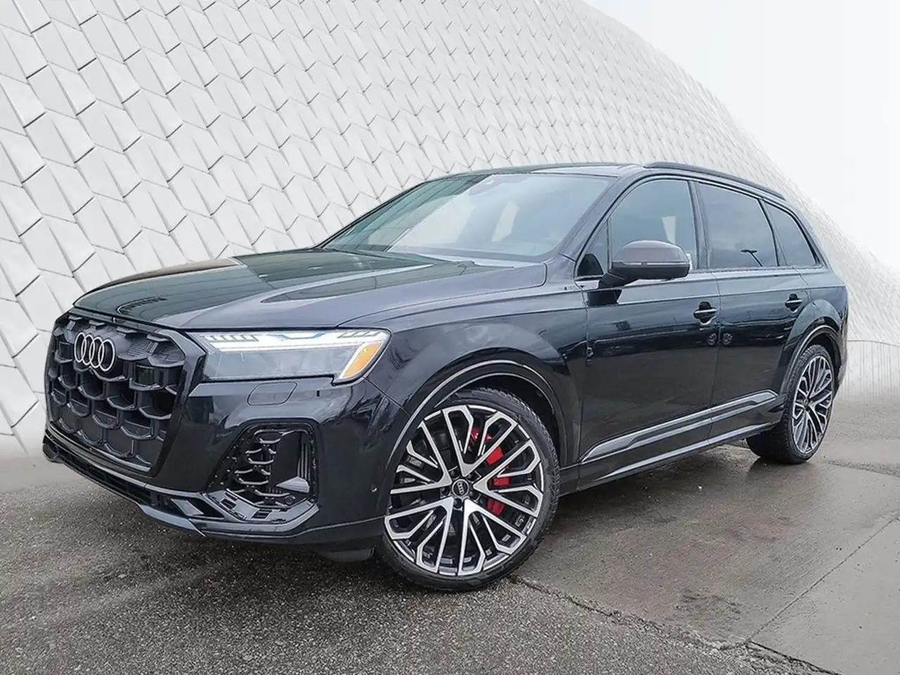 2025 Audi SQ7