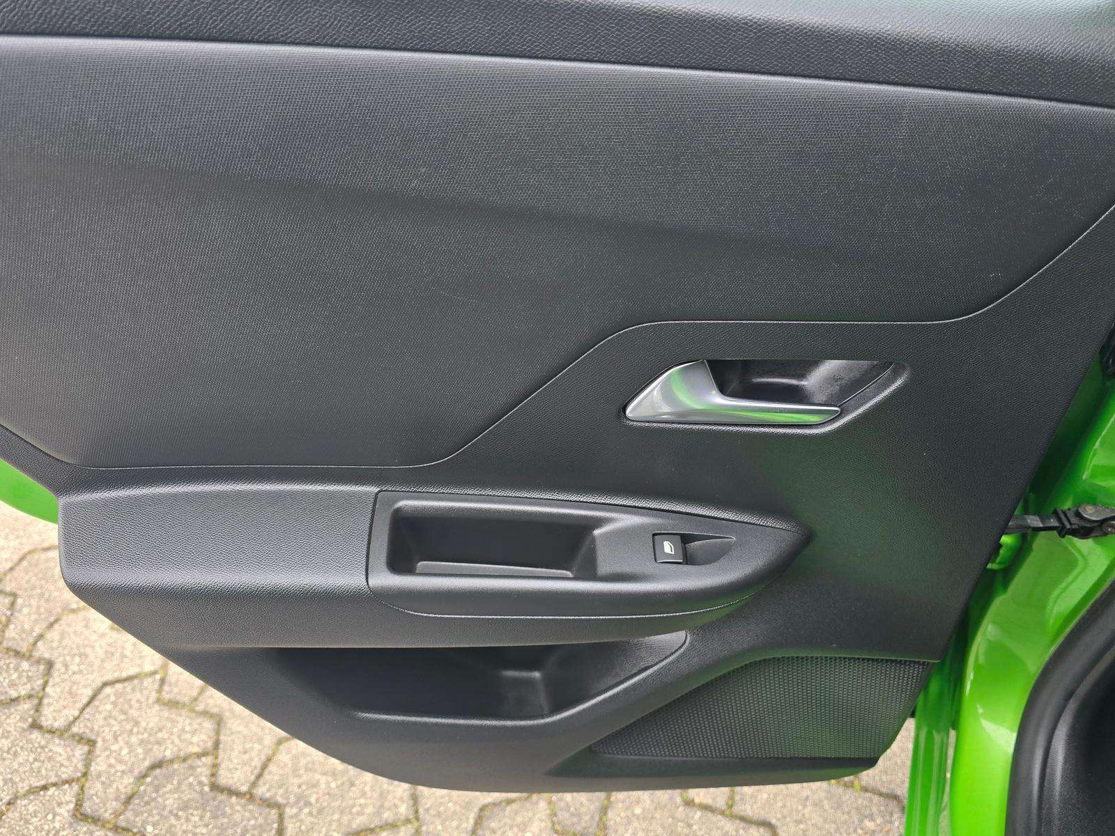 Opel Mokka E
