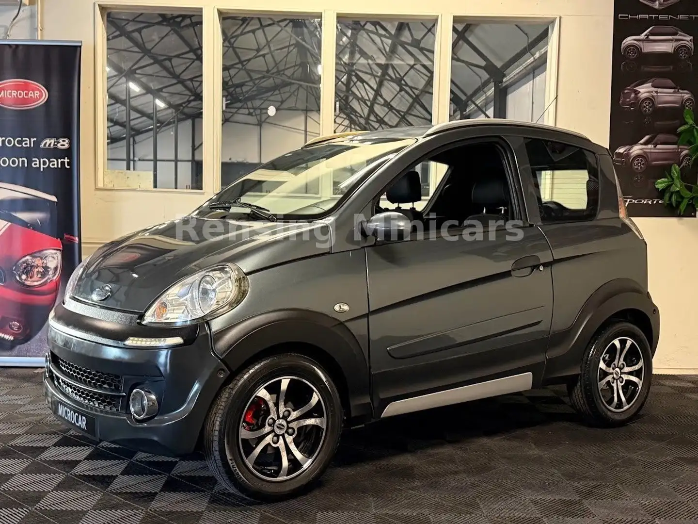 Microcar M.Go Highland HANDGAS Mopedauto AIRBAG 45 KM Bleu - 1