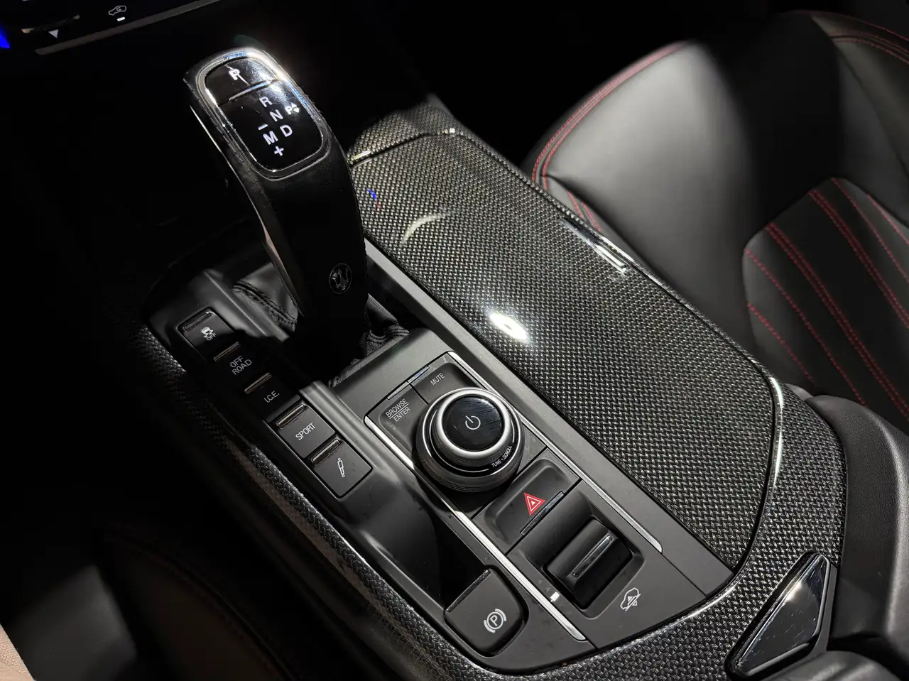 Maserati Levante 2022 — фото 13