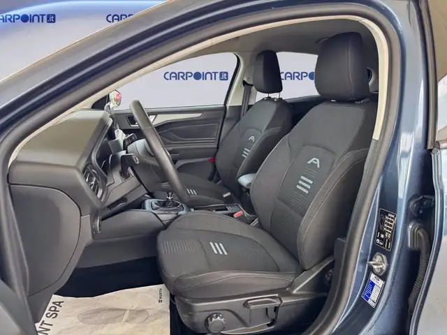 Ford Focus view 9