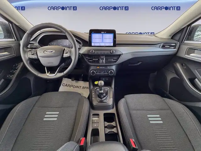 Ford Focus view 10