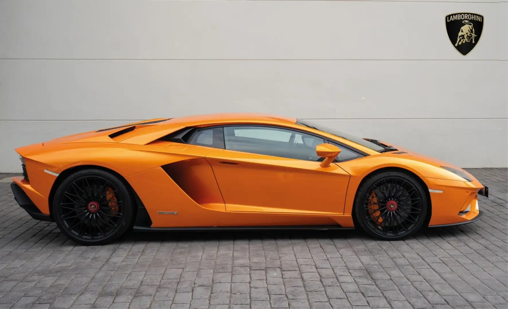 Lamborghini Aventador LP740-4 S Naranja - 2