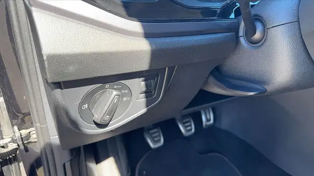 Volkswagen Polo view 13