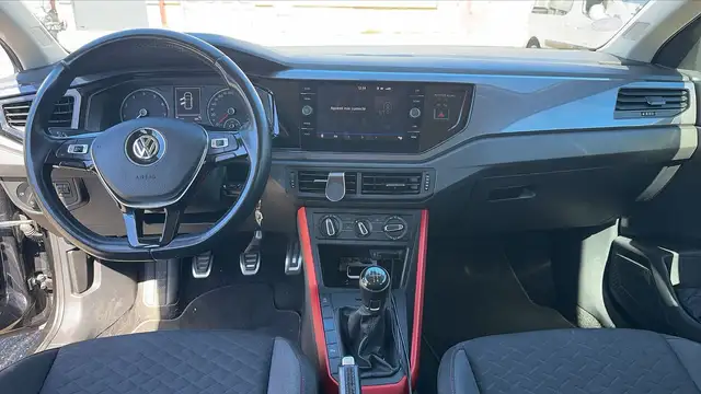 Volkswagen Polo view 11