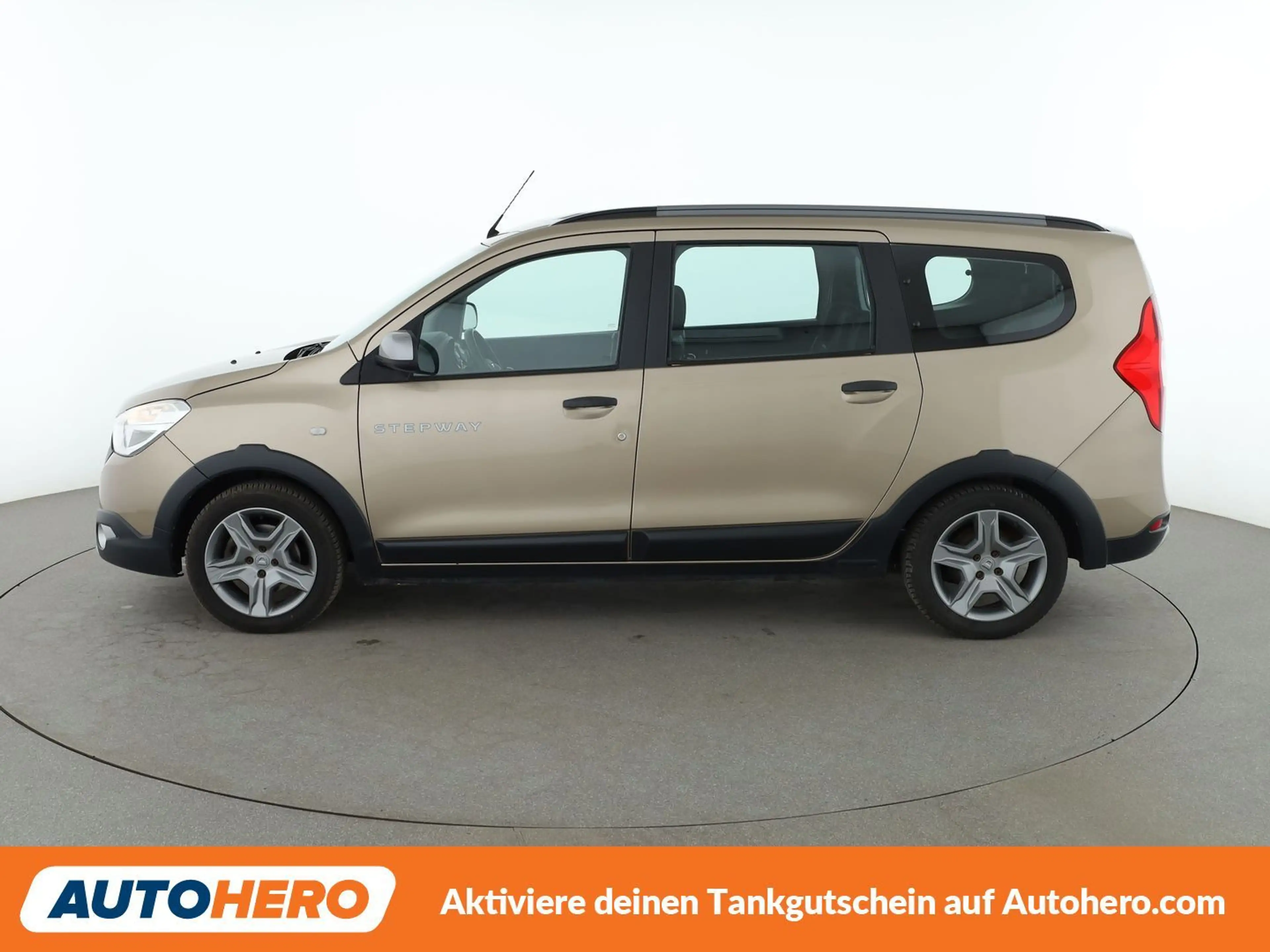 Dacia Lodgy 1.3 TCe Stepway Plus — photo 3