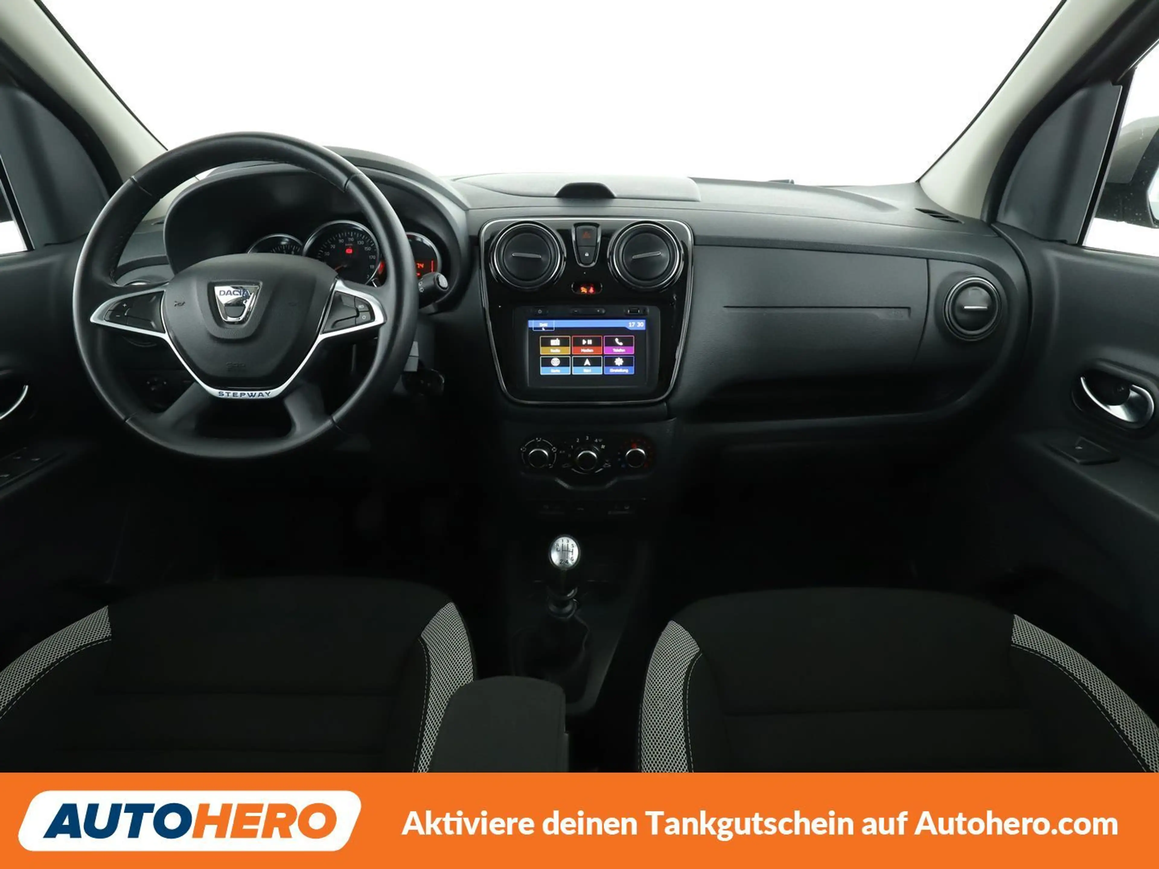 Dacia Lodgy 1.3 TCe Stepway Plus — photo 12